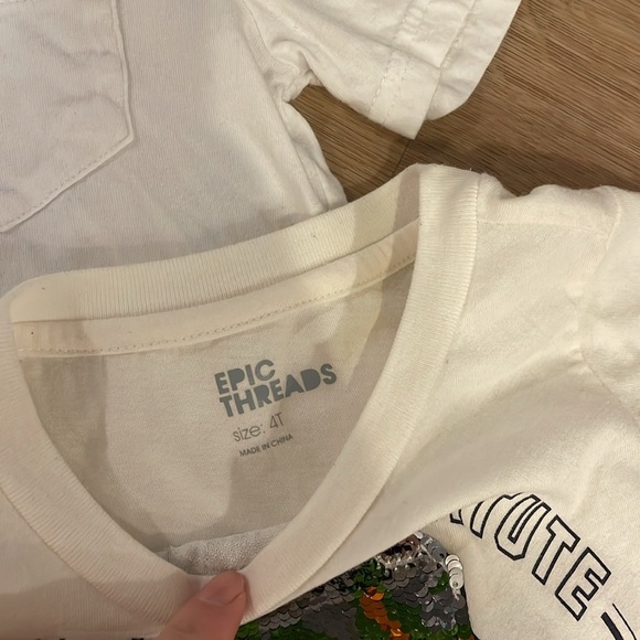 Bundle of 5 Shirts - Picture 4 of 6